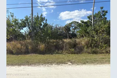 8615 95th Avenue, Vero Beach, FL 32967 - Photo 1