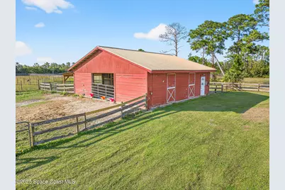 2740 Waring Lane S, Malabar, FL 32950 - Photo 4