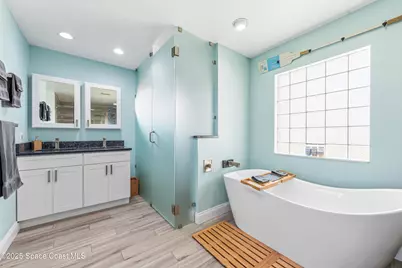 452 Veracruz Boulevard, Indialantic, FL 32903 - Photo 10