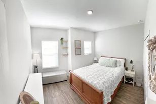 948 Alminar Ave SE, Palm Bay, FL 32909 - Photo 8