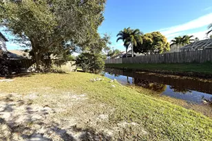 2924 Pebble Creek St, Melbourne, FL 32935 - Photo 50