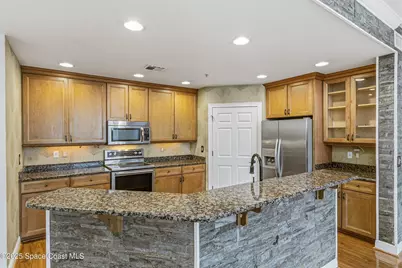 1437 Pineapple Avenue #302, Melbourne, FL 32935 - Photo 20