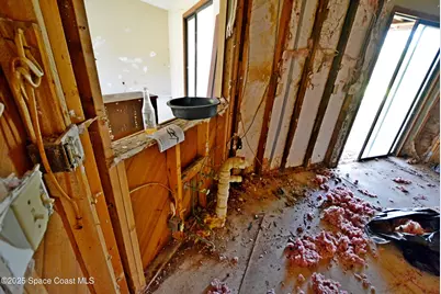 1374 Pakenham Street NW, Palm Bay, FL 32907 - Photo 38