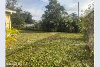 561 Borraclough Avenue NW, Grant-Valkaria, FL 32949 - Photo 14