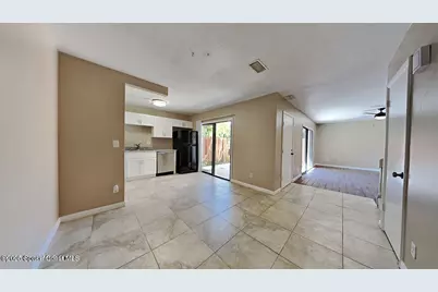 2313 Vista Oaks Circle NE, Palm Bay, FL 32905 - Photo 8