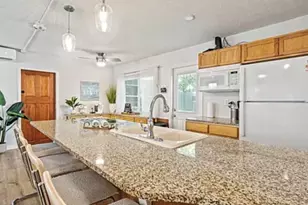 105 NE 3rd St, Satellite Beach, FL 32937 - Photo 8