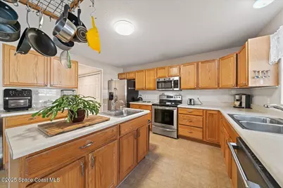 281 Melba Avenue NW, Palm Bay, FL 32907 - Photo 4