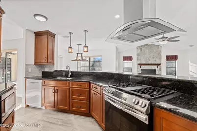 2568 Empire Avenue, Melbourne, FL 32934 - Photo 10