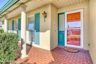 1426 Turnesa Dr, Titusville, FL 32780 - Photo 4