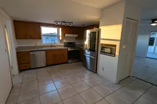 2368 Lakeview Dr, Melbourne, FL 32935 - Photo 6