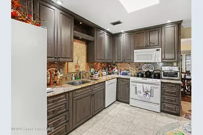 690 Lake Villas Drive, Altamonte Springs, FL 32701 - Photo 6