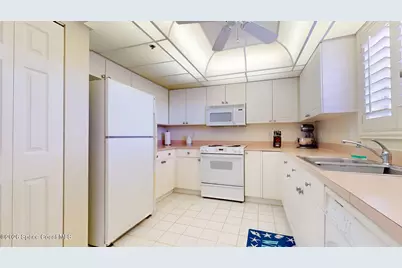 110 Whaler Drive #302, Melbourne Beach, FL 32951 - Photo 10