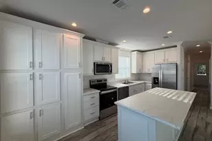 146 Holiday Park Blvd NE, Palm Bay, FL 32907 - Photo 4