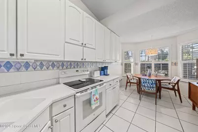 5090 Park Lake Drive, Melbourne, FL 32901 - Photo 6