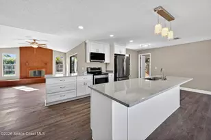 286 Emerson Dr NW, Palm Bay, FL 32907 - Photo 10