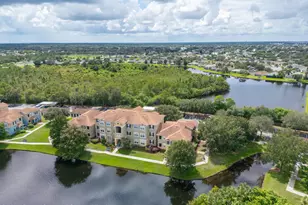 5673 Star Rush Dr, Melbourne, FL 32940 - Photo 4