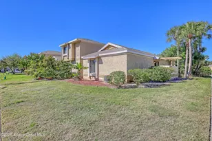 1031 Abada Ct NE, Palm Bay, FL 32905 - Photo 2