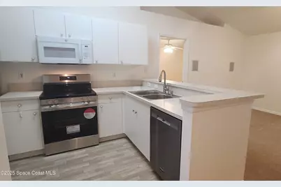 3826 Town Square Boulevard #59, Melbourne, FL 32901 - Photo 8