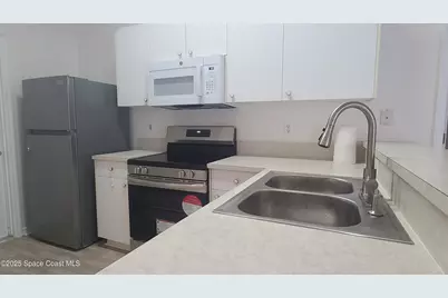 3826 Town Square Boulevard #59, Melbourne, FL 32901 - Photo 10