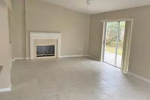 2470 Alicia Ln, Melbourne, FL 32935 - Photo 6