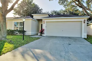 2470 Alicia Ln, Melbourne, FL 32935 - Photo 2