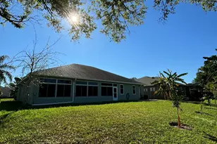 2542 Woodfield Circle, Melbourne, NC 32904 - Photo 22