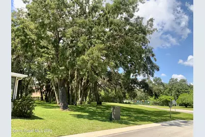 370 Holiday Park Boulevard NE, Palm Bay, FL 32907 - Photo 10