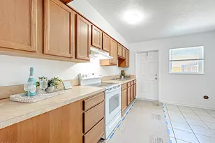 335 N Brevard Ave, Cocoa Beach, FL 32931 - Photo 4