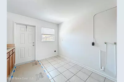 335 N Brevard Avenue, Cocoa Beach, FL 32931 - Photo 8