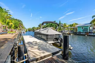 42 Vip Is, Grant-Valkaria, FL 32949 - Photo 18