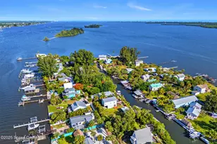 42 Vip Is, Grant-Valkaria, FL 32949 - Photo 52