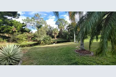 653 Plantation Drive, Titusville, FL 32780 - Photo 4