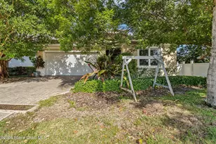 121 Seminole Ln, Cocoa Beach, FL 32931 - Photo 2