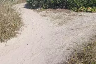 6236 Treetop Dr, Melbourne Beach, FL 32951 - Photo 16