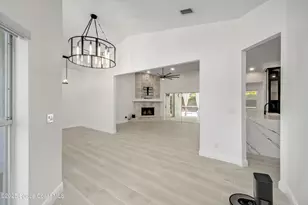 215 Beverly Ct, Melbourne Beach, FL 32951 - Photo 8