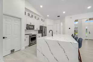 215 Beverly Ct, Melbourne Beach, FL 32951 - Photo 14