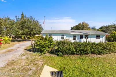 637 Roseland Road, Sebastian, FL 32958 - Photo 2