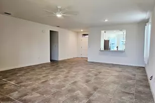 653 Old Country Rd S E, Palm Bay, FL 32909 - Photo 4