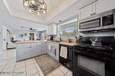 637 E Lincoln Avenue, Melbourne, FL 32901 - Photo 10