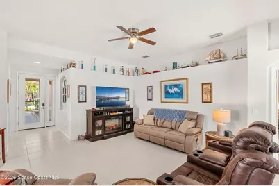 571 Gardendale Circle SE, Palm Bay, FL 32909 - Photo 14