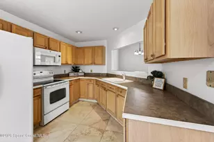 737 Green Valley Ln, Melbourne, FL 32940 - Photo 12