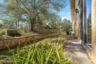 624 Cedar Side Cir NE, Palm Bay, FL 32905 - Photo 36