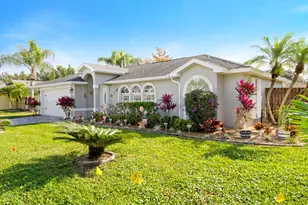 3207 Parkplace Ct, Melbourne, FL 32934 - Photo 2