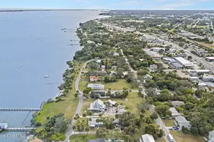 2612 Riverview Dr, Melbourne, FL 32901 - Photo 30