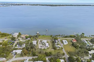 2612 Riverview Dr, Melbourne, FL 32901 - Photo 32