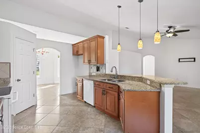 276 Taunton Road SW, Palm Bay, FL 32908 - Photo 8
