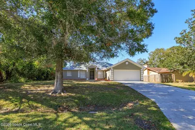 426 Ash Street, Sebastian, FL 32958 - Photo 2