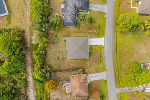 354 Carvalho St SE, Palm Bay, FL 32909 - Photo 4