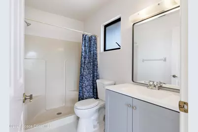 654 Centre Court SW #201, Vero Beach, FL 32962 - Photo 8