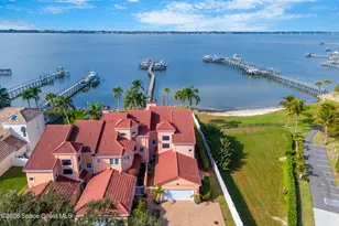 252 Seaview St, Melbourne Beach, FL 32951 - Photo 1